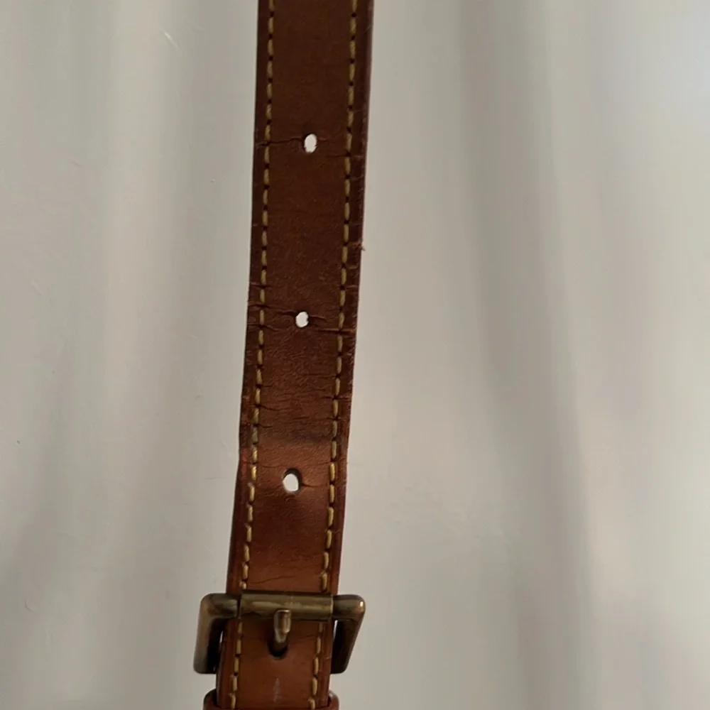 Louis Vuitton St. Cloud Bag - Picture 14 of 16